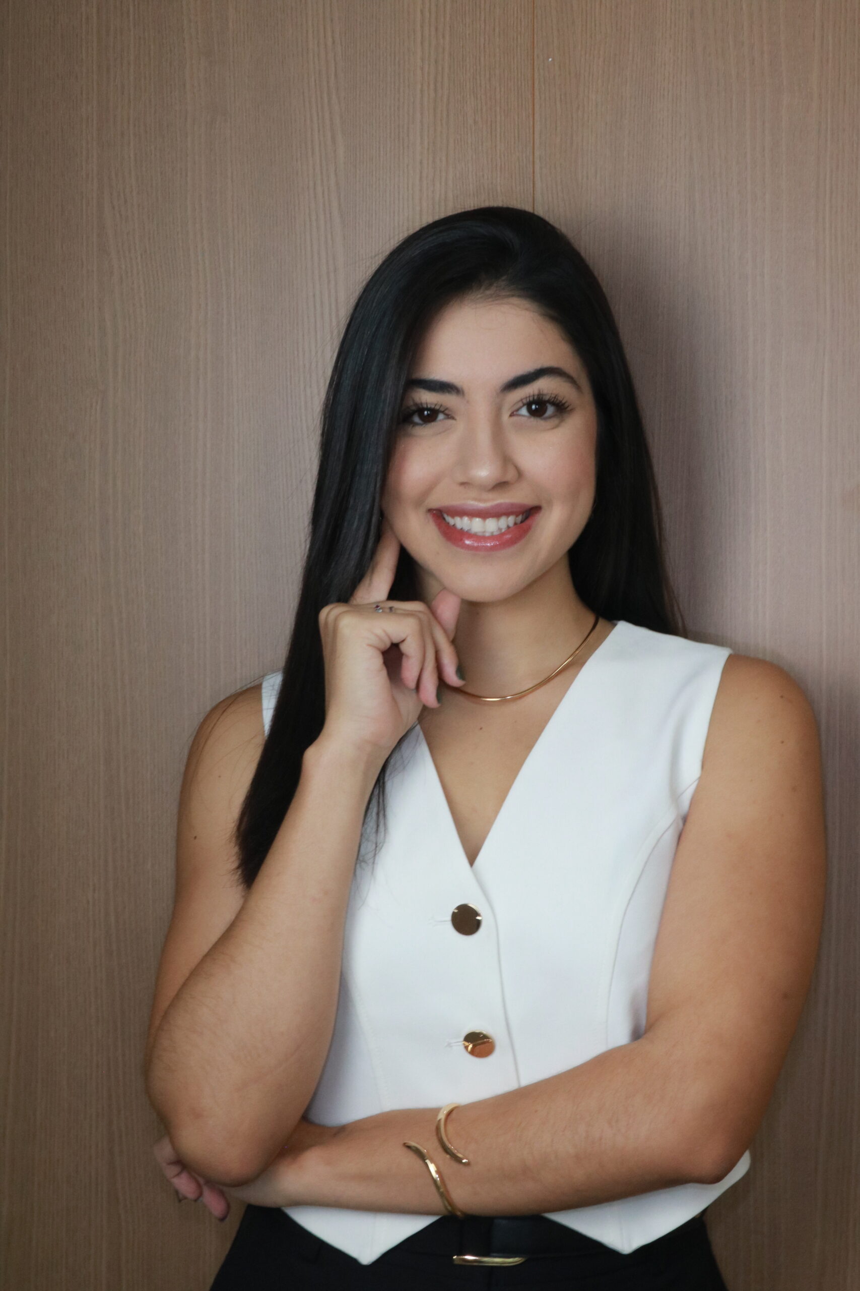 Dra. Isabella Moraes